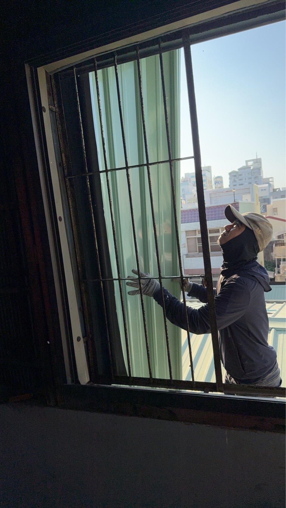 舊石棉瓦屋頂換裝鋁鋅清板