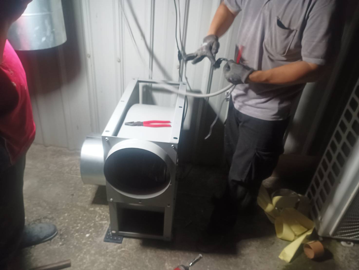 FCT-460EC（12英吋）變頻透浦式風機